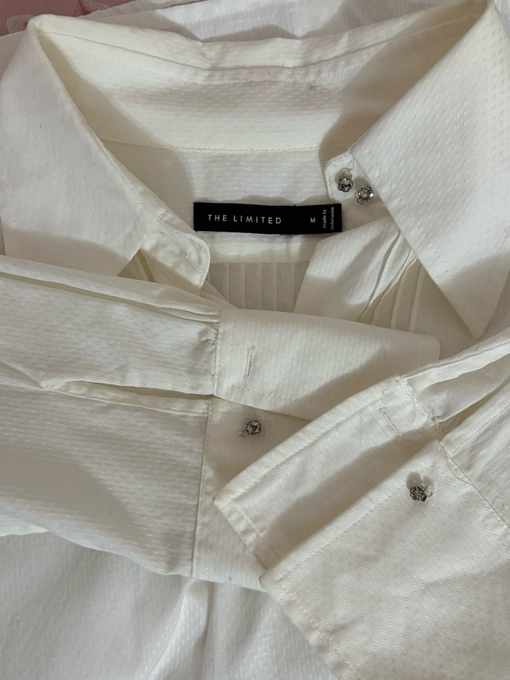 Classic White Dress Shirt - Elegant Point Collar - Picture 4 of 4